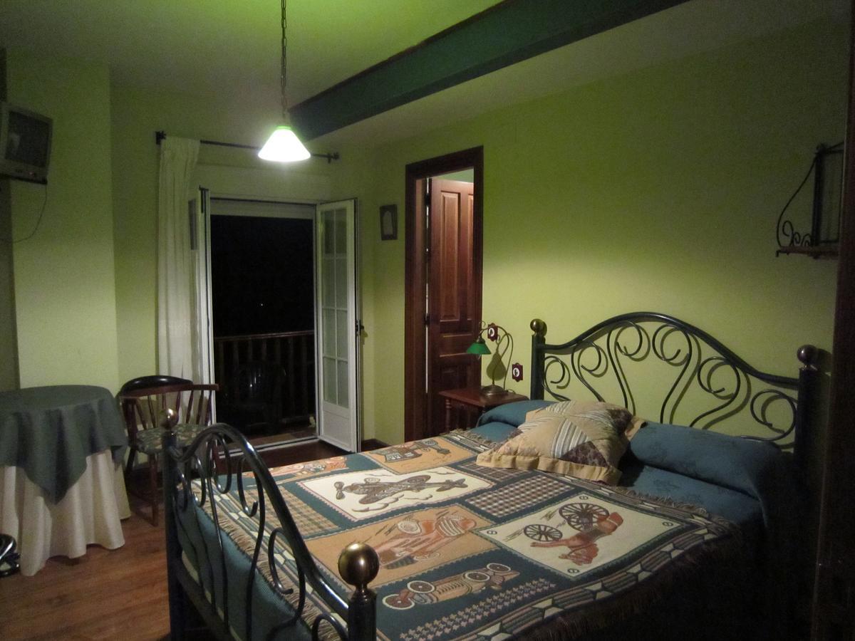 Hoyos del Collado La Casona De Collado旅馆 外观 照片