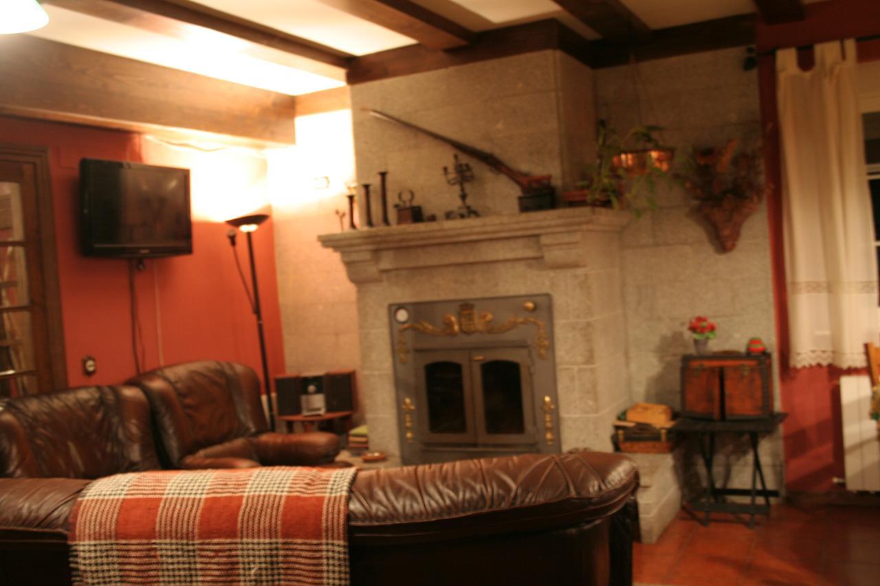 Hoyos del Collado La Casona De Collado旅馆 外观 照片